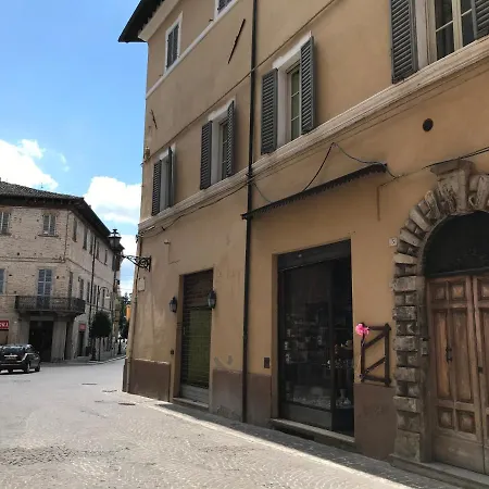 Casa Cervasi Daire Pergola